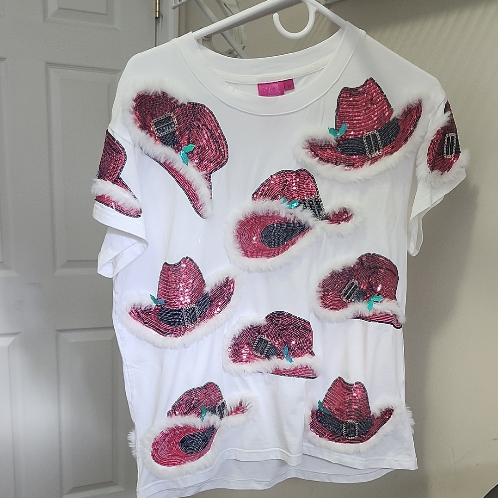 Queen Of Sparkles Santa Cowboy Hat Tee